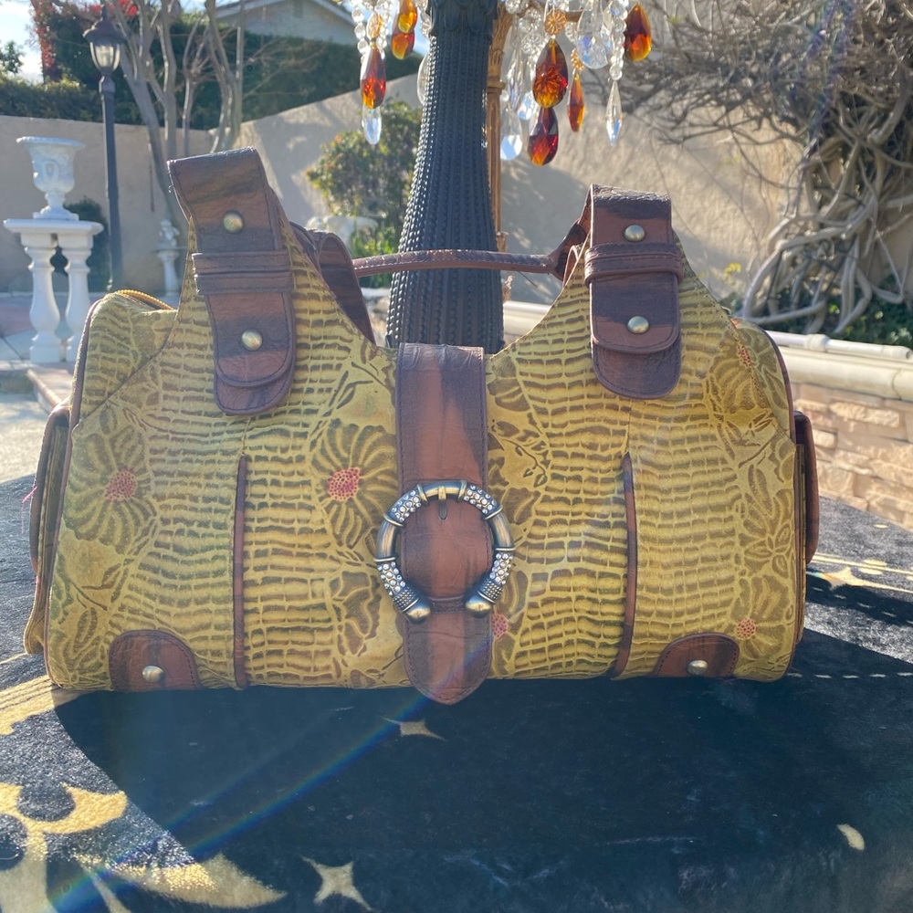 Vintage Sharif Bag with Leather Pilling that can be repaired by cobbler.